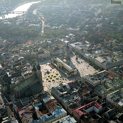 Aerial view of centre with Blonia, river and Wawel