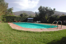Pool and view of Contraviesa